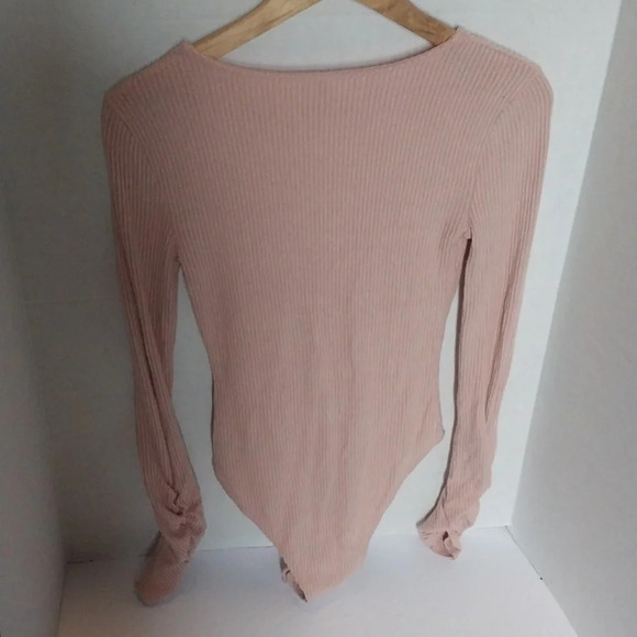 Free People Intimately Long Sleeve Low Cut Ribbed Rusched Bodysuit Size M - Picture 6 of 8